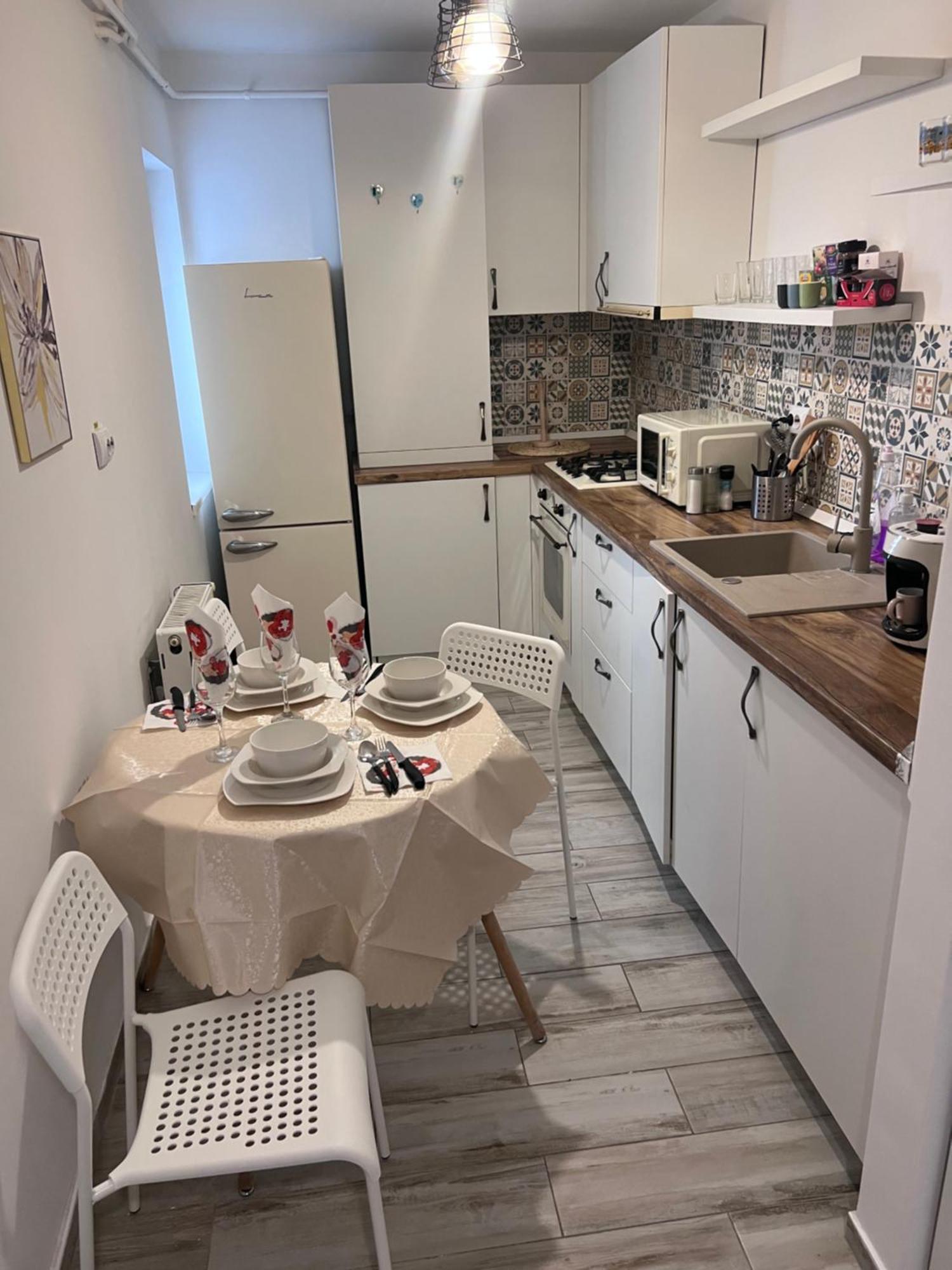 Central Palace Suites Iasi Eksteriør billede