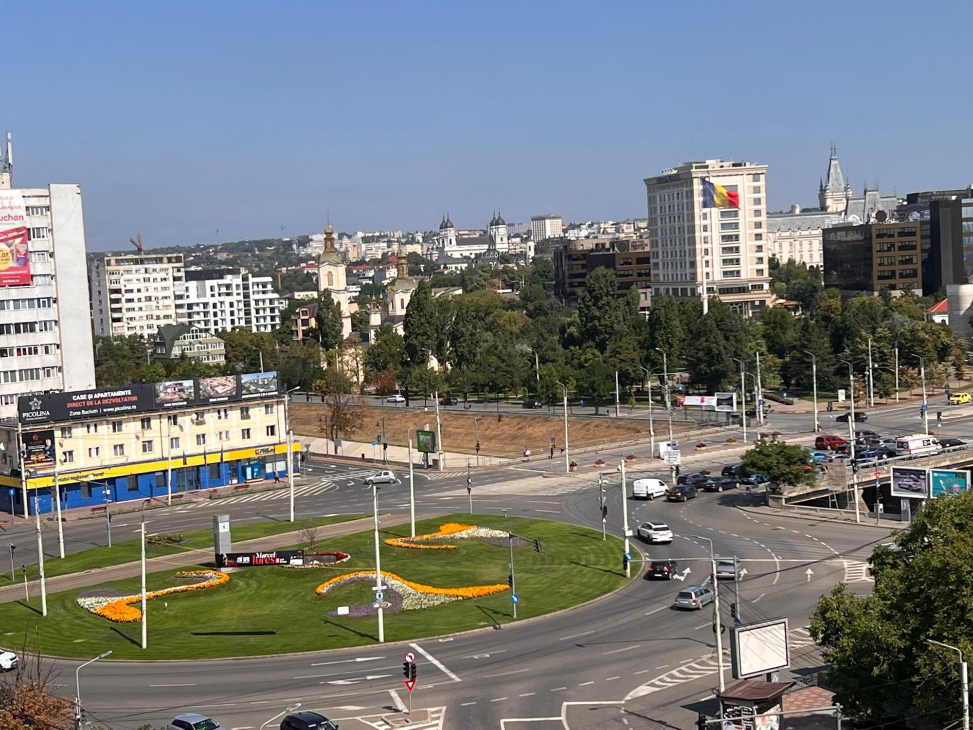 Central Palace Suites Iasi Eksteriør billede